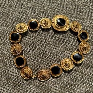 *Gorgeous Vintage Gold-Tone and Black Necklace*